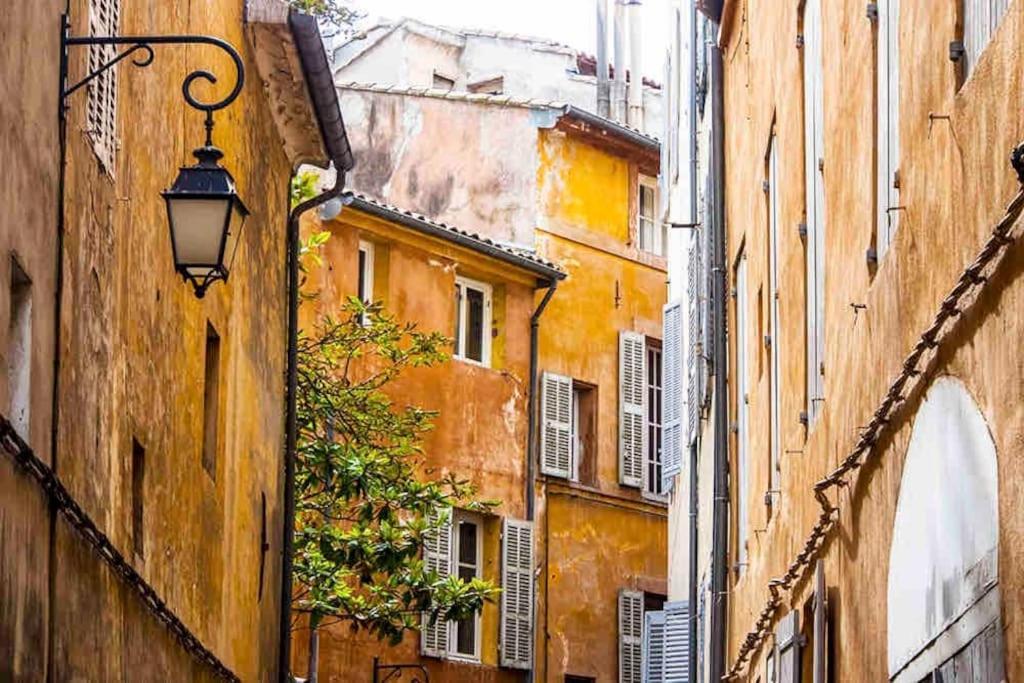 Studio Au Coeur D'Aix Avec Balcon Et Parking Aix-en-Provence Kültér fotó